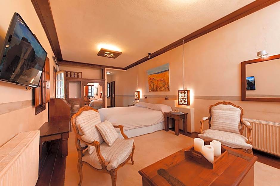 Katogi Averoff Hotel & Winery