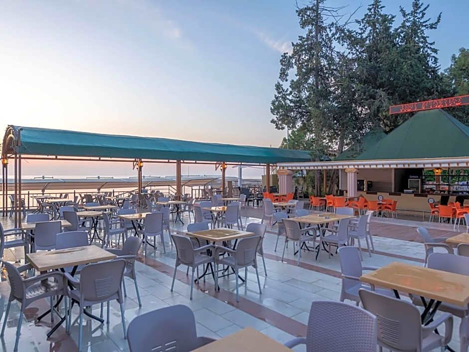 Lims Bona Dea Beach Hotel