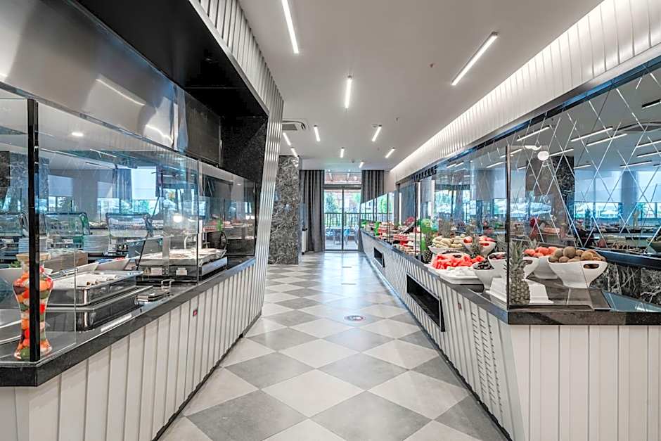 Arnor De Luxe Hotel & Spa