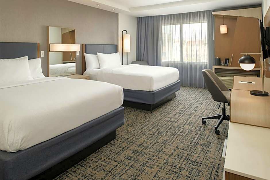 Courtyard by Marriott Houston City Place