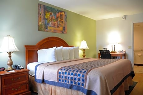 Deluxe King Room