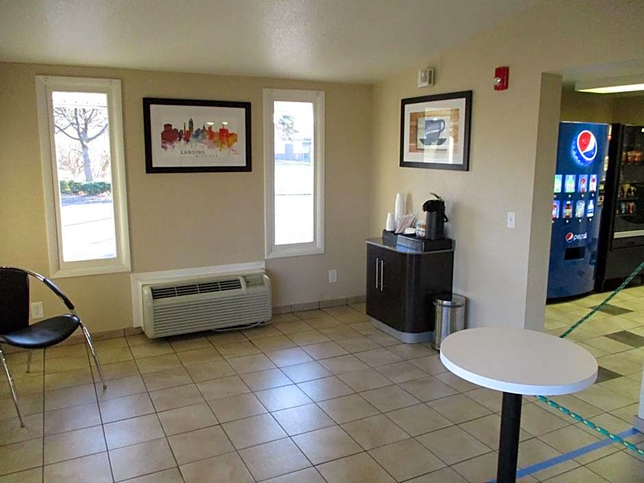 Travelodge by Wyndham Lansing