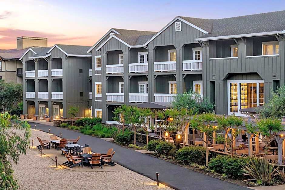 River Terrace Inn