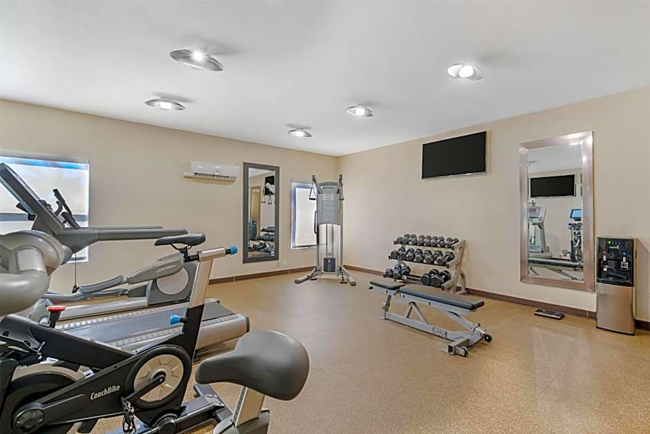 Best Western Plus Fresno Airport Hotel