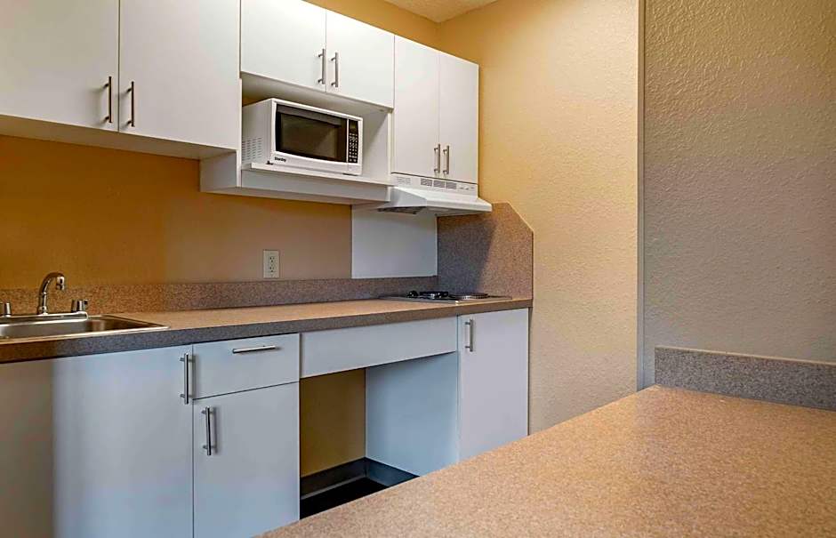 Extended Stay America Suites - Detroit - Ann Arbor - Briarwood Mall