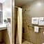 Econo Lodge Inn & Suites Dickson