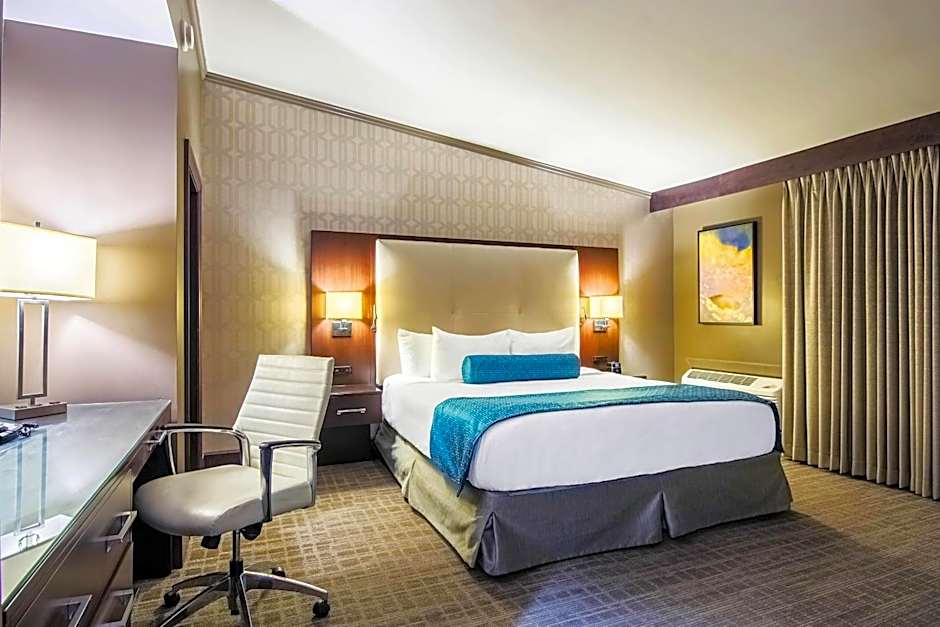 Oasis Hotel & Conv. Center, an Ascend Collection Hotel