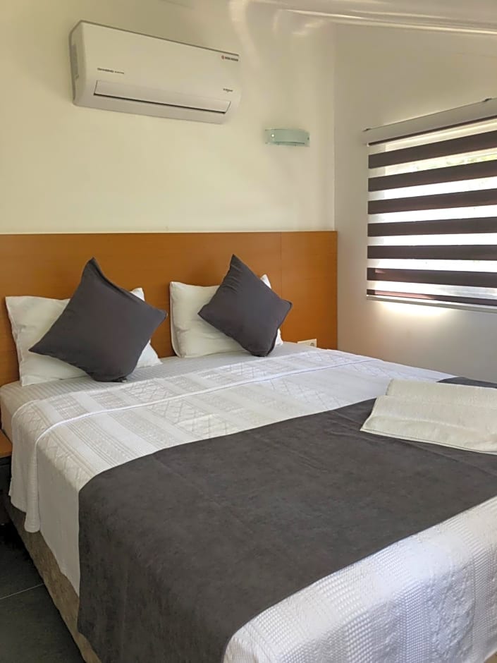 AdaHan Family Rooms Gocek