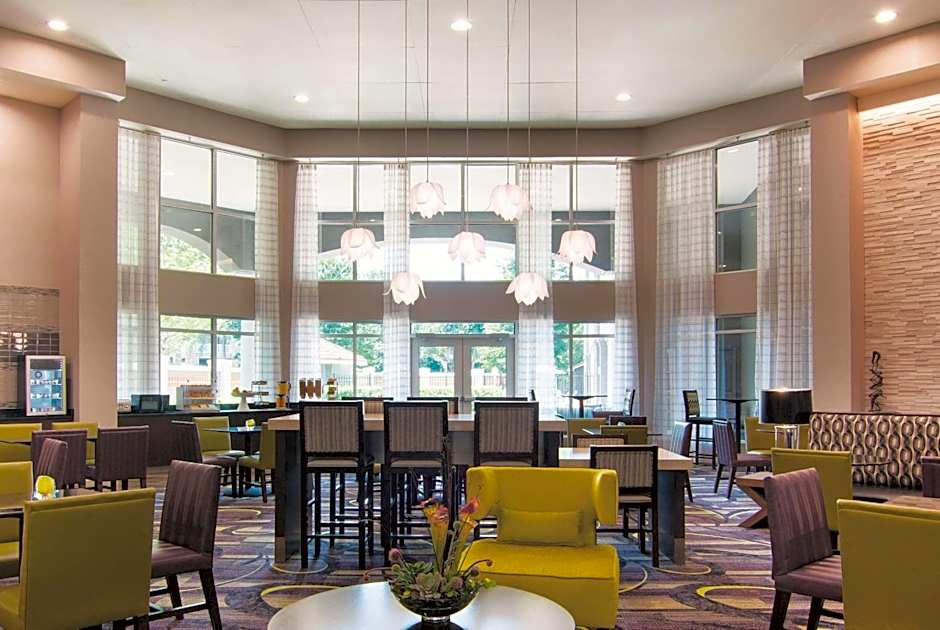 La Quinta Inn & Suites by Wyndham Atlanta Perimeter Medical Center