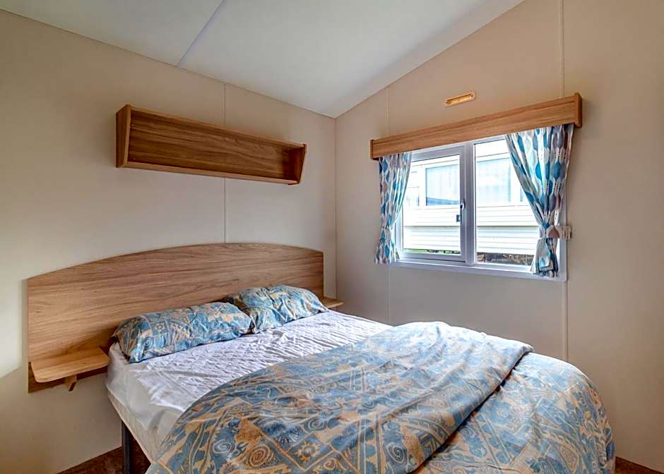 Castaways Beach Resort