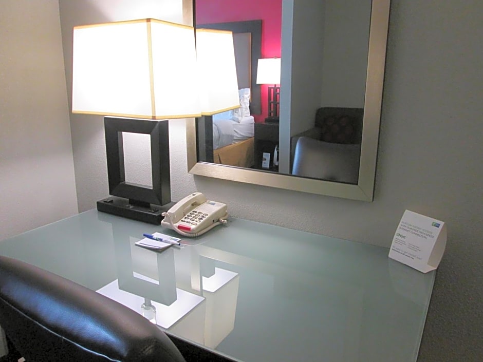Holiday Inn Express Hotels Cloverdale (Greencastle) By IHG