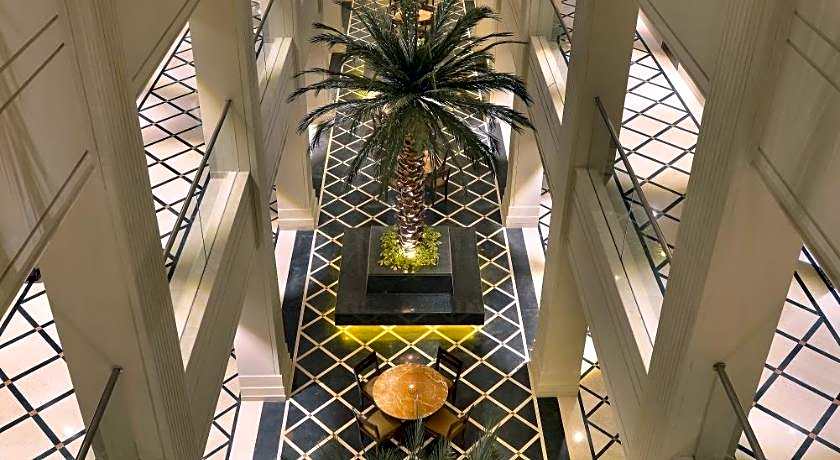 The Lalit Great Eastern Kolkata