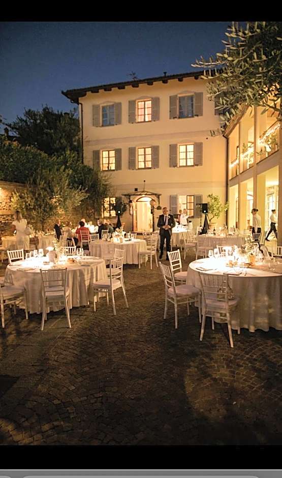Albergo Castiglione Langhe