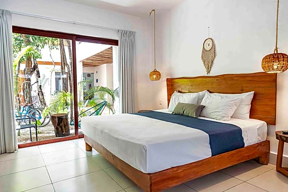 Niik Tulum