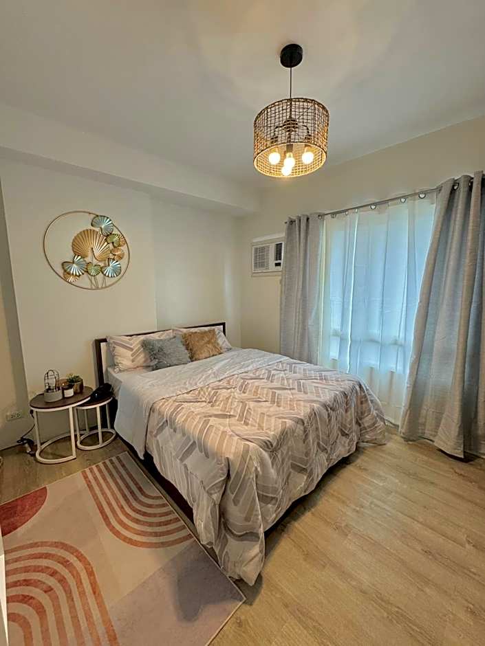 Cozy Loft at Mesavirre Garden Residences