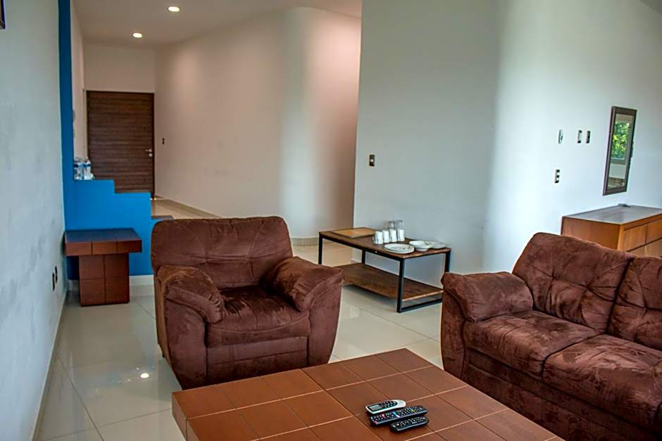 LA LOMA SUITES