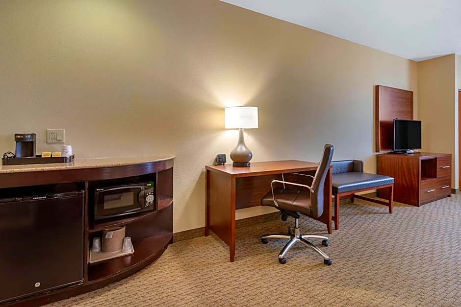 Comfort Suites Eugene