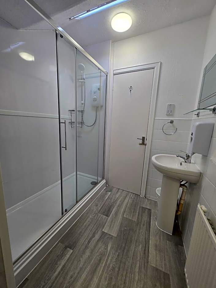 Beach Hotel Torbay B&B