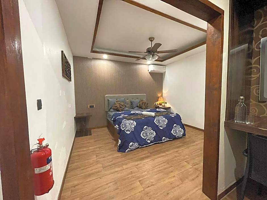 Himeyn Beach Inn