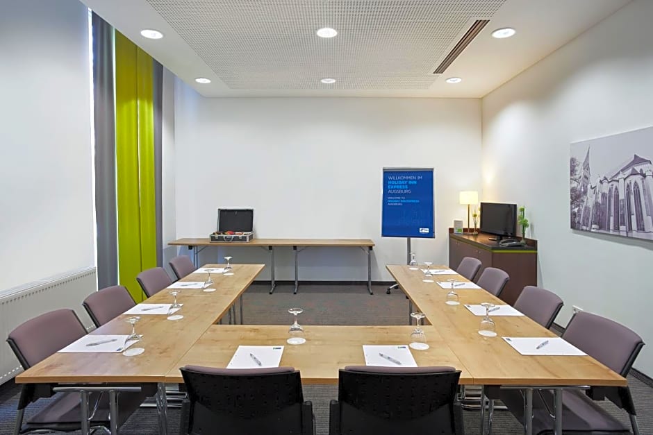 Holiday Inn Express Augsburg By IHG