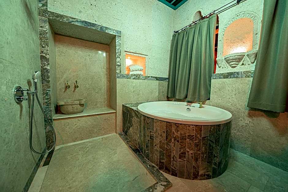 Ares Cave Suites