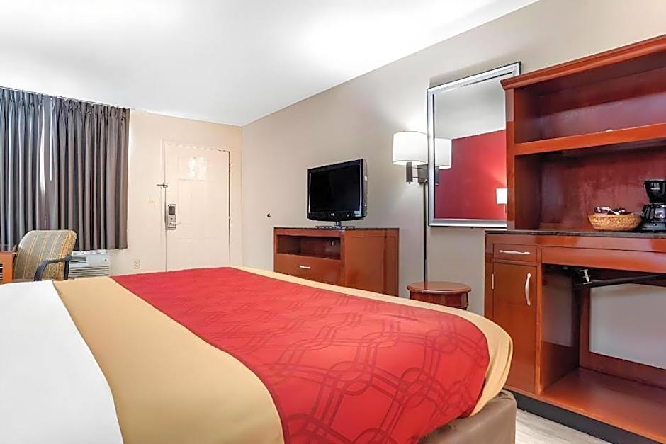 Econo Lodge Pearl - Jackson