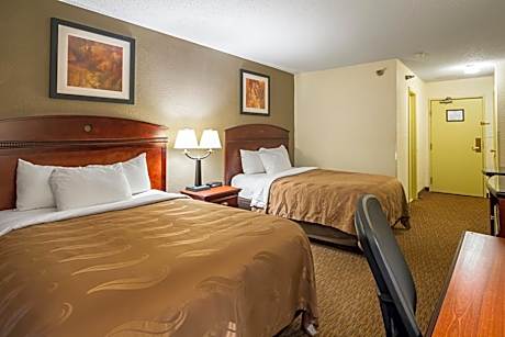 Double Room with Two Double Beds - Accessible/Non-Smoking