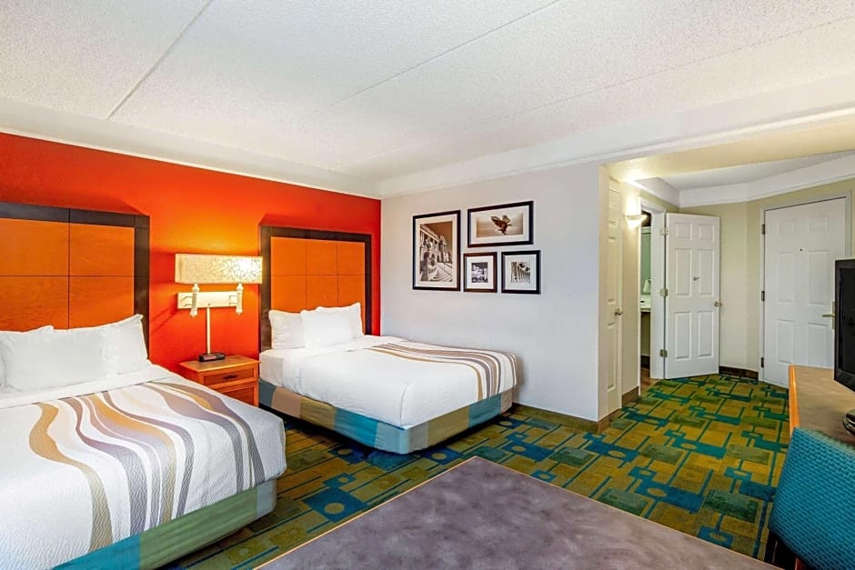 La Quinta Inn & Suites by Wyndham Fremont / Silicon Valley