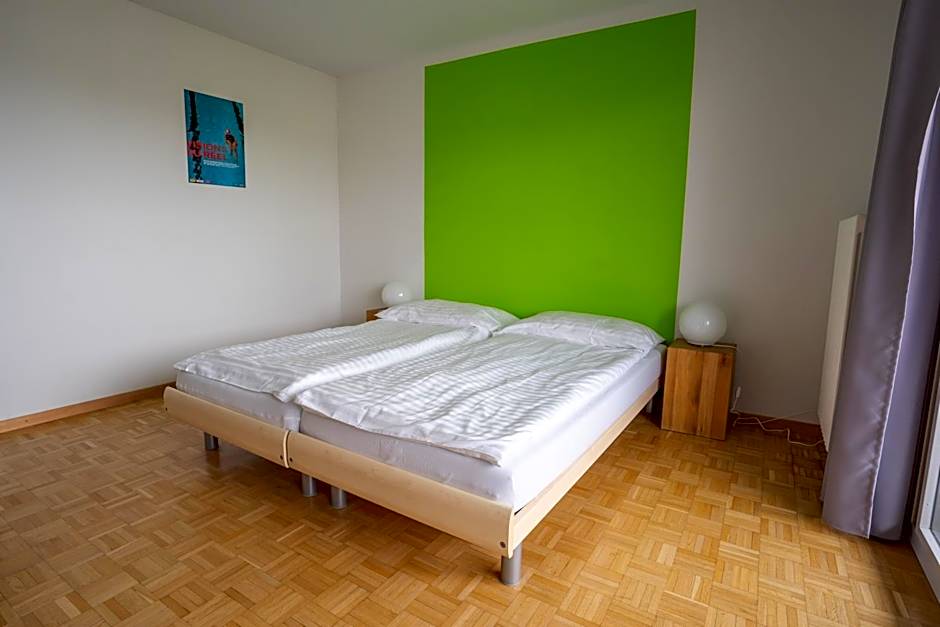 Nyon Hostel