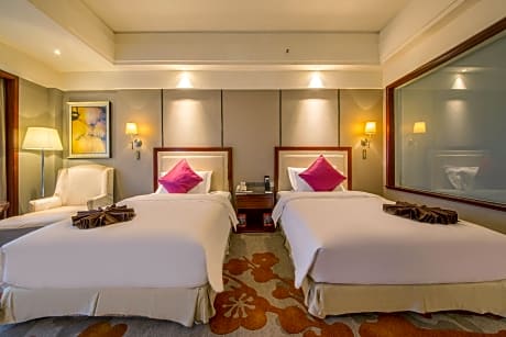 Business Twin Room with 180 Degree Scenic View