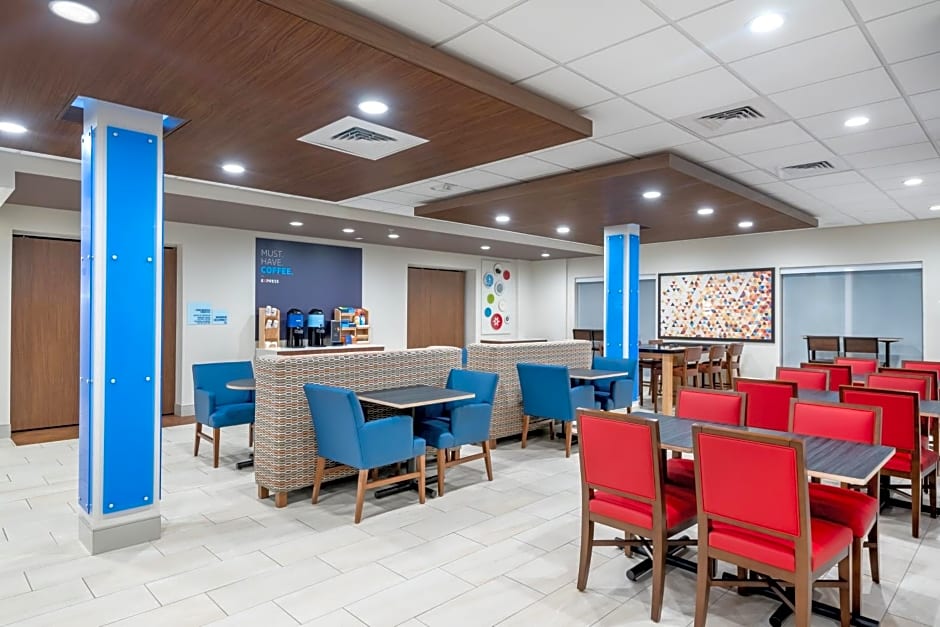 Holiday Inn Express and Suites Punta Gorda