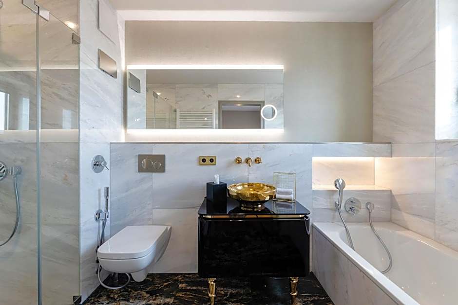 Fourty Three Luxury Serviced Apartments