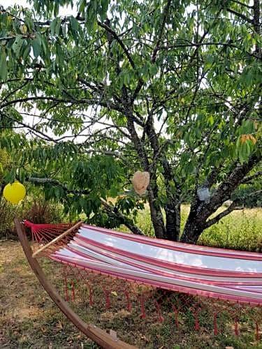 La Maisonnette chambre d'hôtes pleine de charme, piscine & vélos