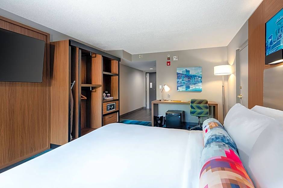Aloft Columbia Harbison