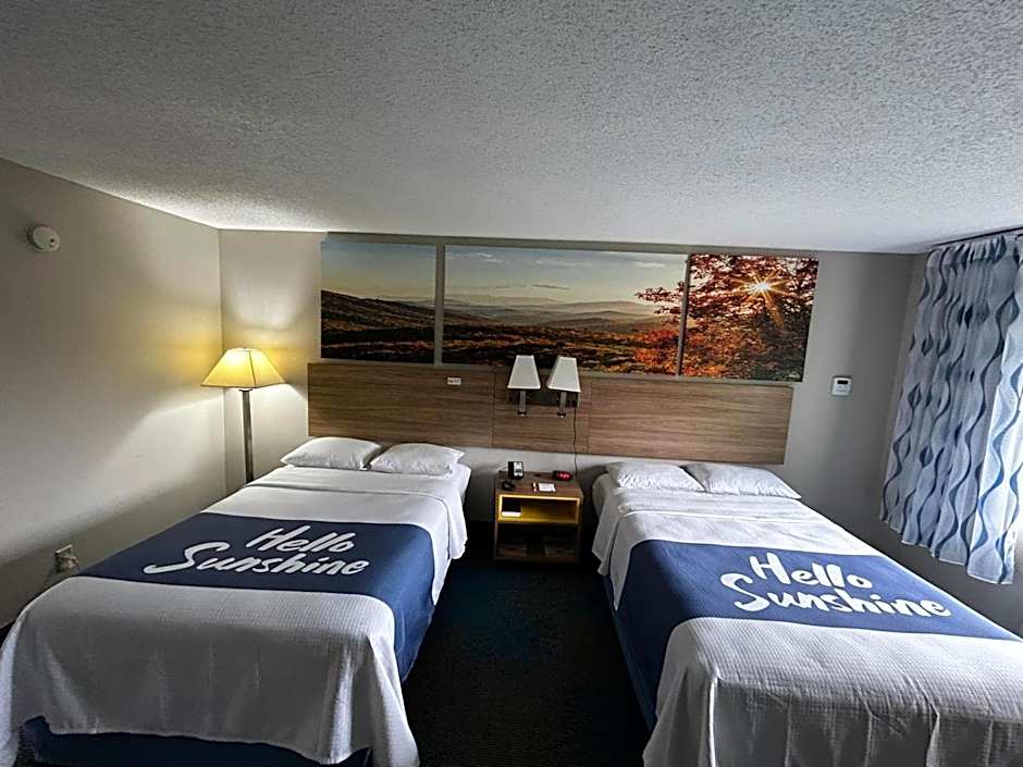 Days Inn by Wyndham Dahlonega University Area