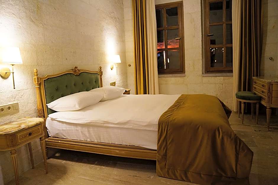 EVANTHIA CAVE SUITES