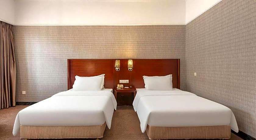 Carrianna Hotel