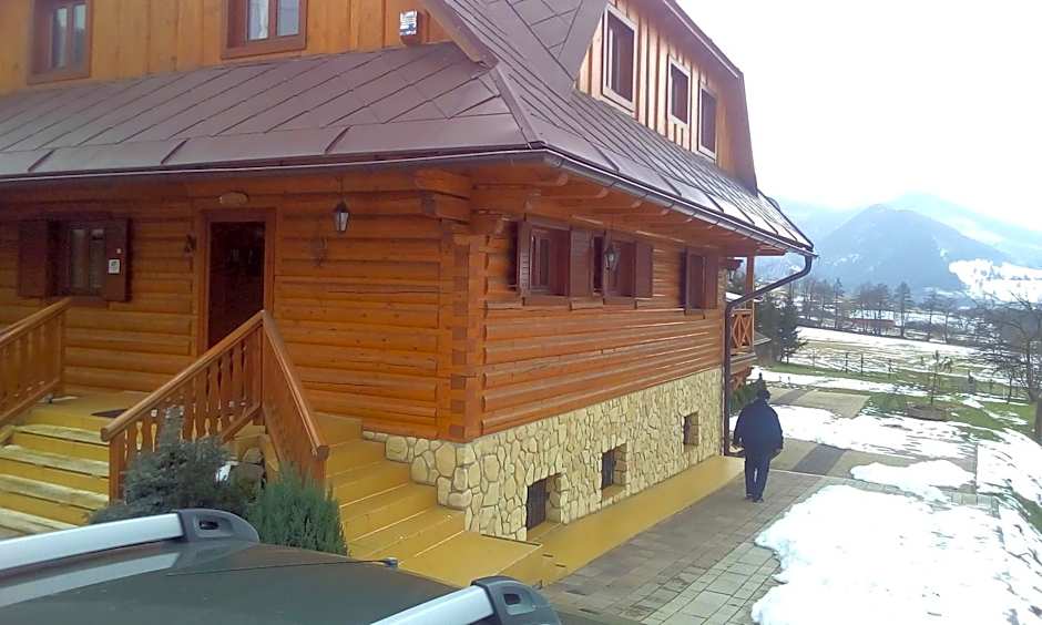 Rekreačná chata pod Jedľovinou, Varín