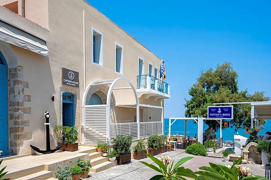 Captain's House Hotel Suites & Apartments