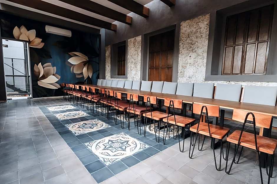 Casona 61 by GuruHotel