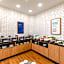 Holiday Inn Express Yerevan By IHG