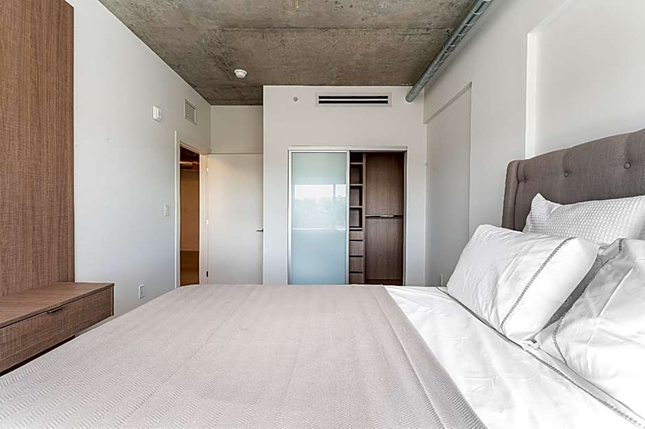 Photo 1 of 21 of Apartment, Balcony