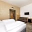 City Hotel Ring