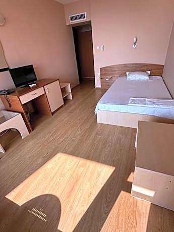 Single Room with Terrace