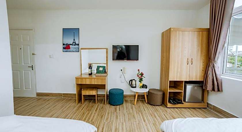 Lacami Dalat Hotel