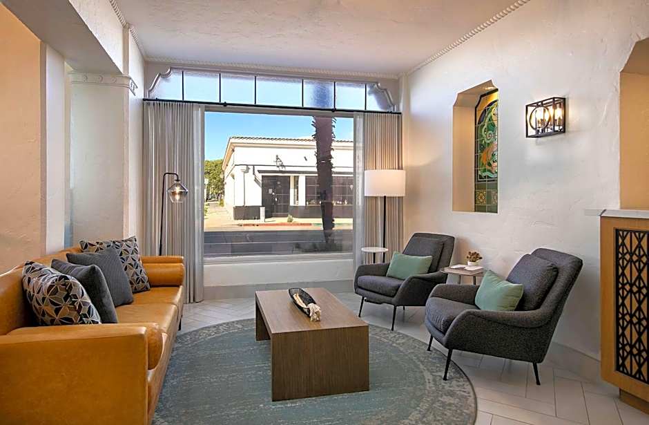 Hotel Virginia Santa Barbara, Tapestry Collection by Hilton
