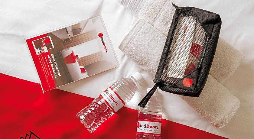 RedDoorz Syariah near Alun Alun Kota Rembang