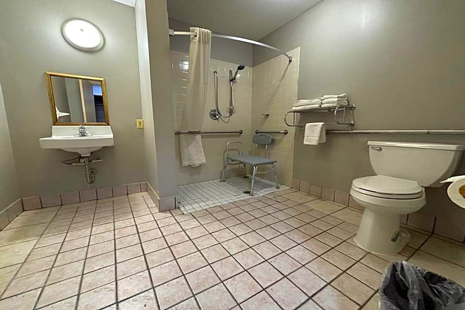 Super 8 by Wyndham Belleville St. Louis Area