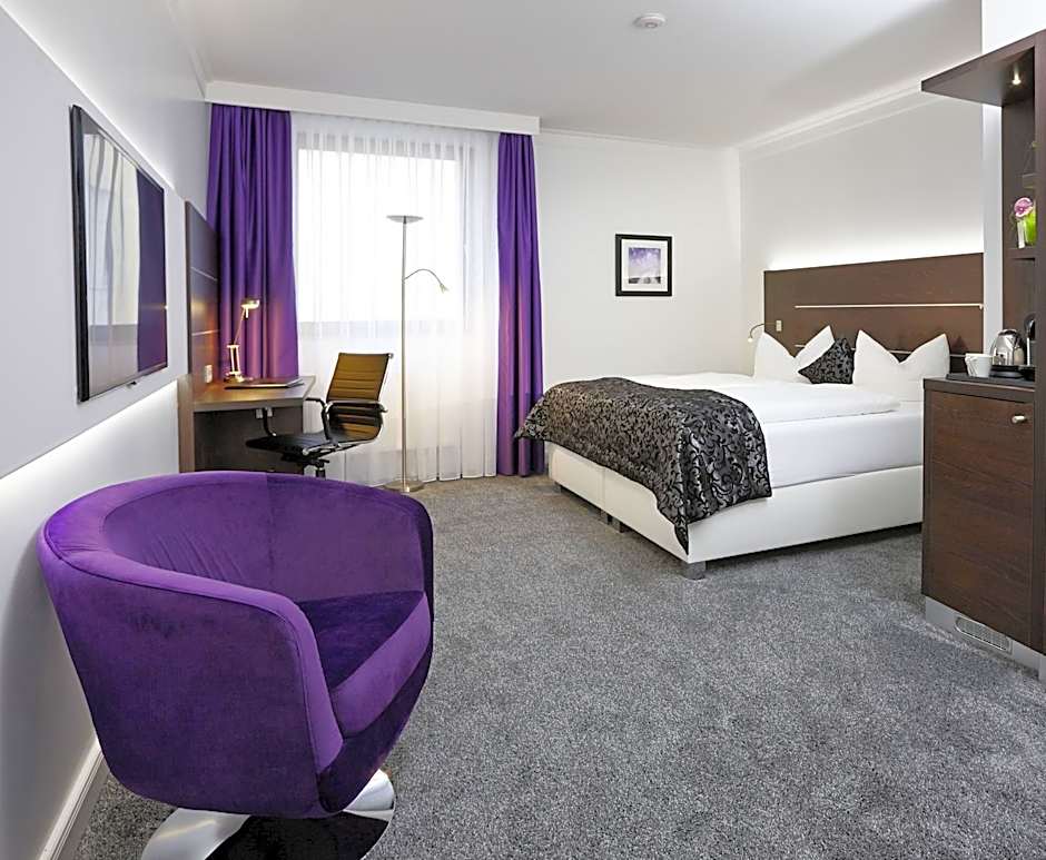 Central Hotel