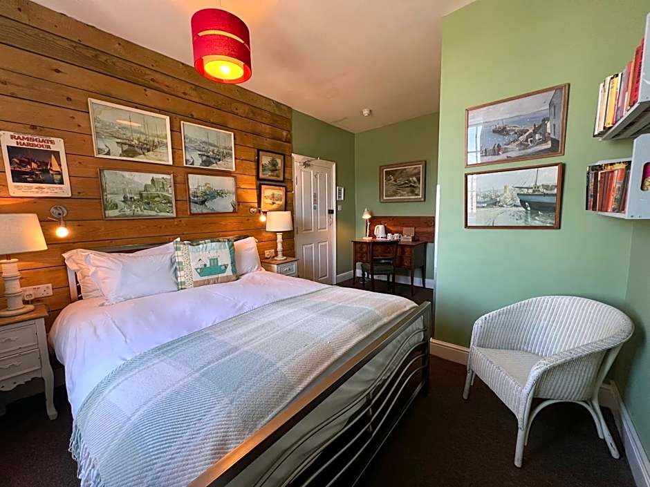 The Royal Harbour Hotel